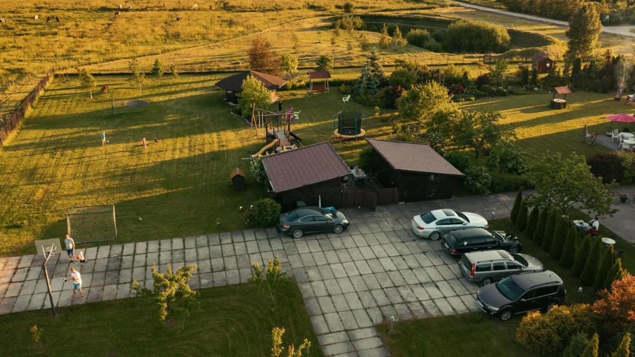 Hotel Viesu Nams Kapsargi Ventspils Exterior foto
